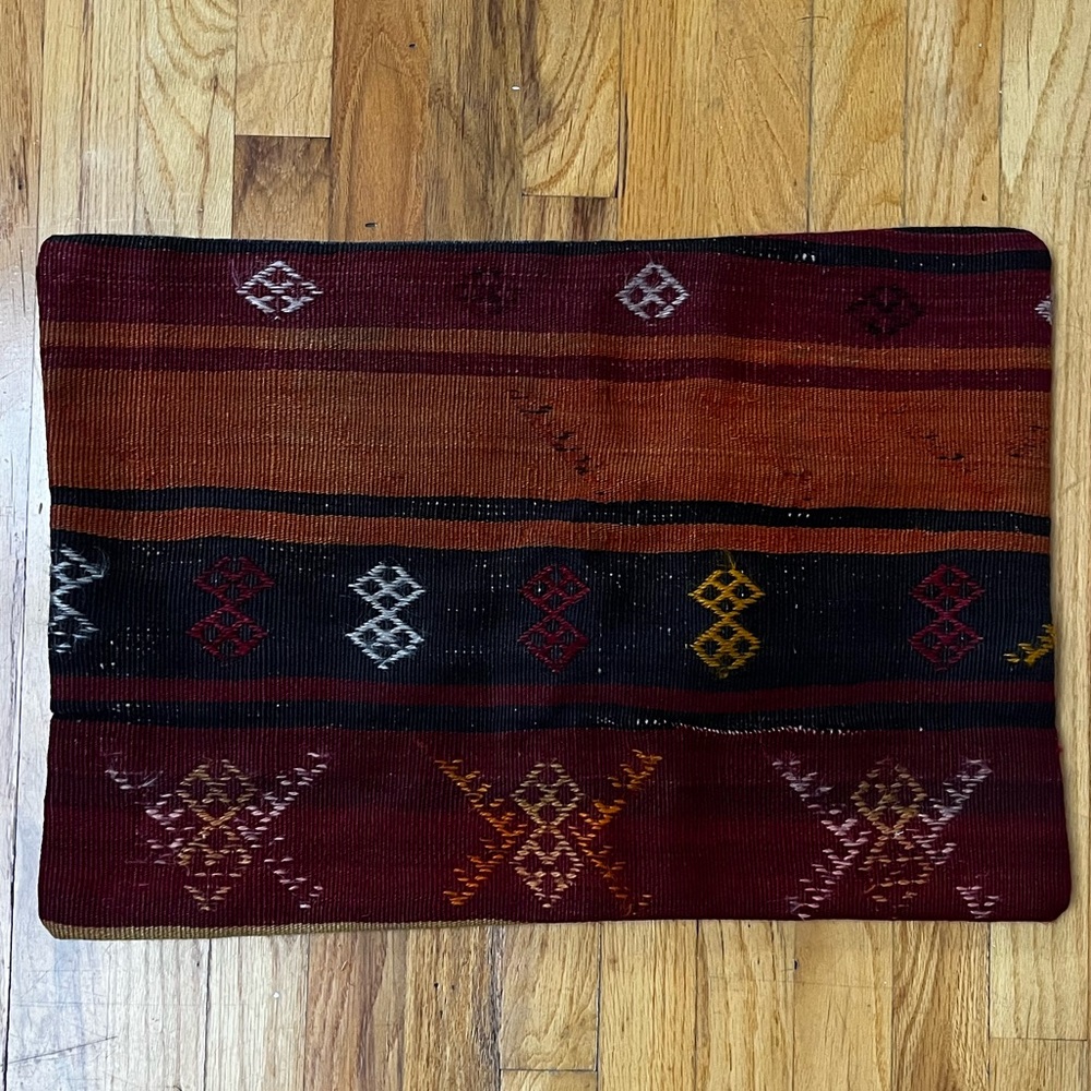 Klim pillow cover